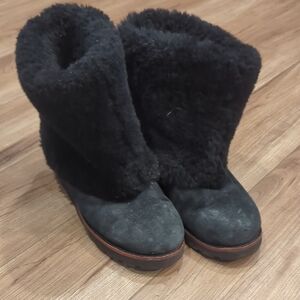 UGG Black Fur And Leather Women's Boots